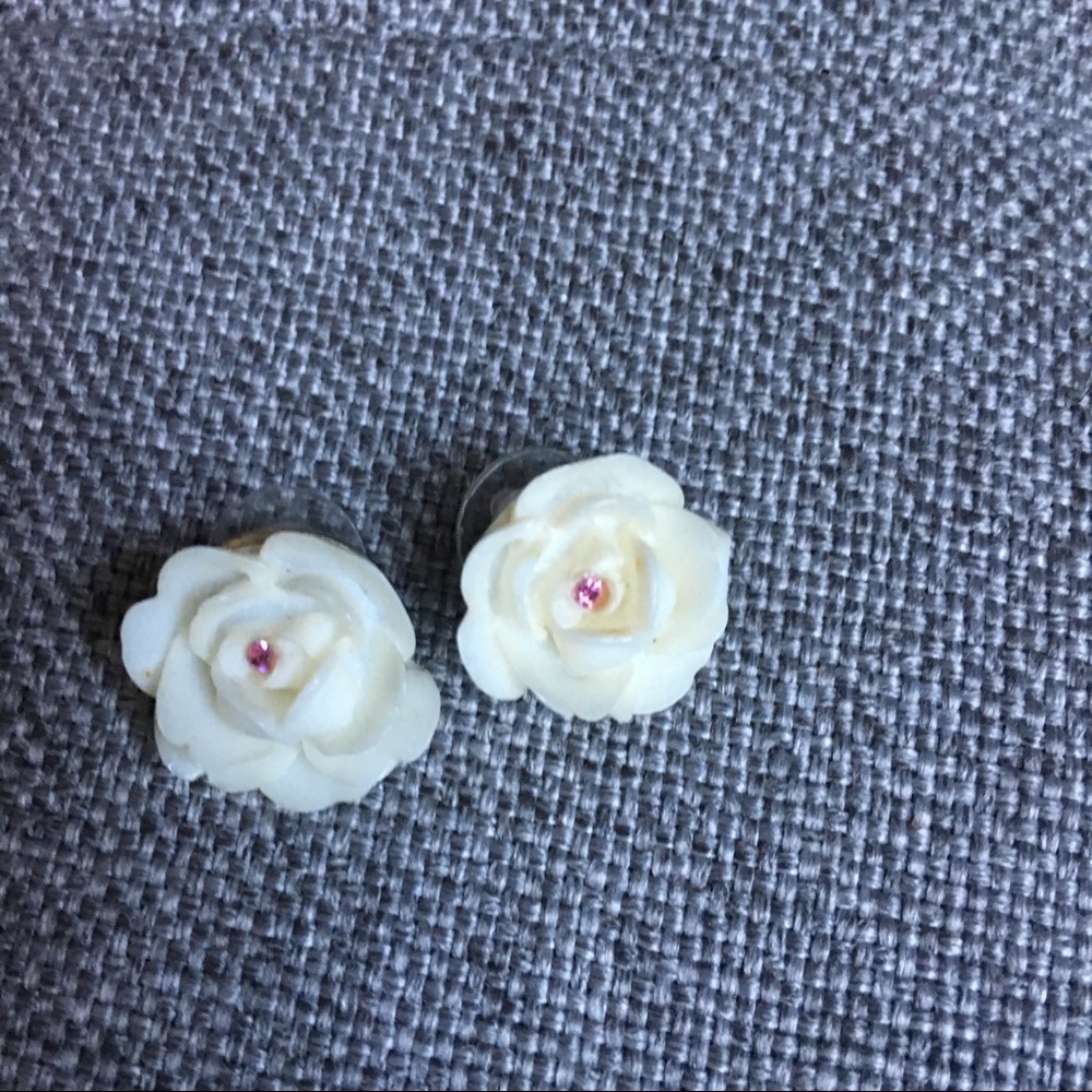 Betsey Johnson flower stud earrings
